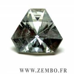 topaze bleue clair taille equilateral 28.19 carats